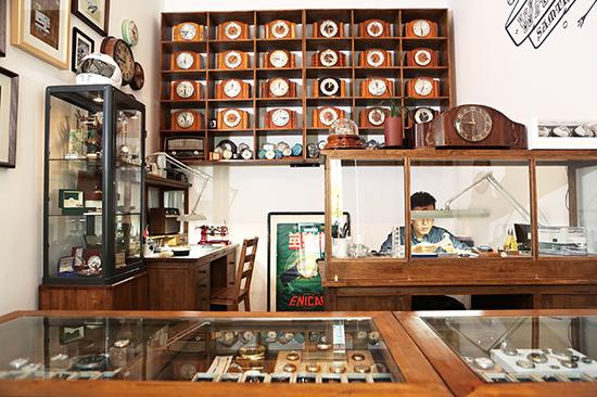 獨(dú)立表店：鐘表收藏者玩表也賣(mài)表 玩表 獨(dú)立表店 鐘表收藏 收藏保養(yǎng)  第2張